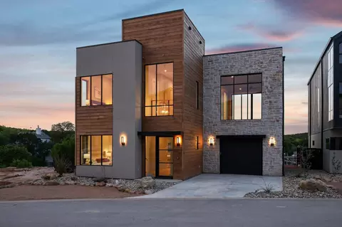 7 Breakwater Bnd, Graford, TX 76449