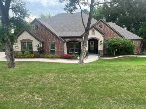 5071 Judy Dr, Midlothian, TX 76065