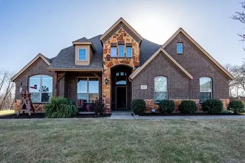 1021 Yukon Blvd, Waxahachie, TX 75167