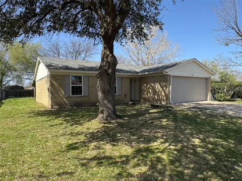 708 Reveille Rd, Fort Worth, TX 76108