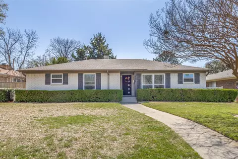 4934 Chilton Dr, Dallas, TX 75227
