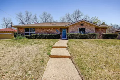 6229 Trail Lake Dr, Fort Worth, TX 76133
