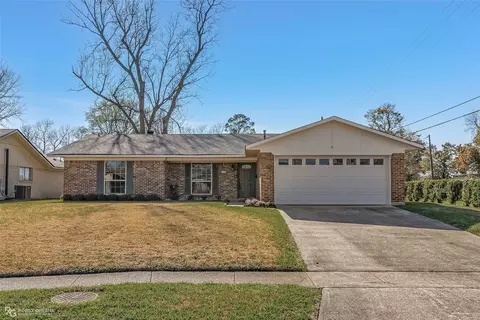 3908 Parkway Dr, Bossier City, LA 71112