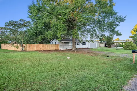 803 Gray Lake Cir, Princeton, LA 71067