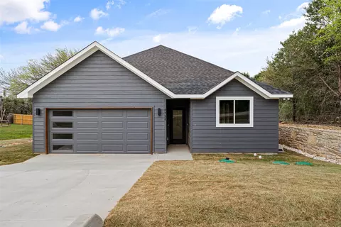 4713 Pecos Dr, Granbury, TX 76048