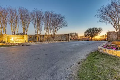 100 Trace Dr, Weatherford, TX 76087