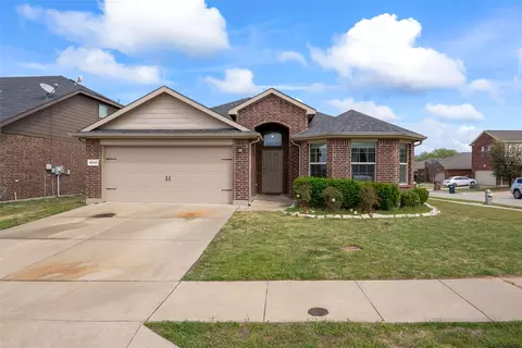 8200 Sambar Deer Dr, Fort Worth, TX 76179