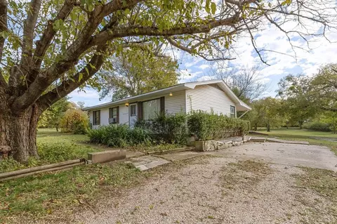 2314 Castle Dr, Rowlett, TX 75089