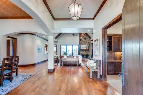 1000 Saint James Dr, Fairview, TX 75069