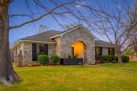 Exterior - 672 Phillips Dr, Coppell, TX 75019 photo 2 of 9
