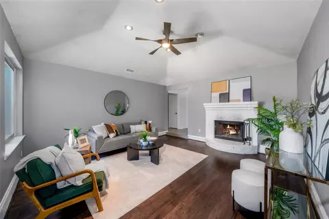 Living - 672 Phillips Dr, Coppell, TX 75019 photo 4 of 6