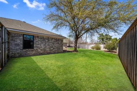 Exterior - 672 Phillips Dr, Coppell, TX 75019 photo 7 of 9