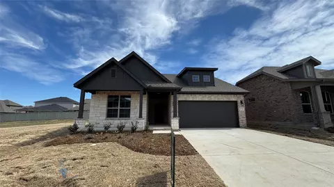 1725 Red Bud Trl, Northlake, TX 76247