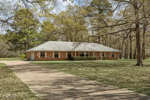6843 Honey Creek Ln, Shreveport, LA 71107