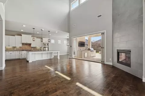 1213 11th St, Argyle, TX 76226 photo 9