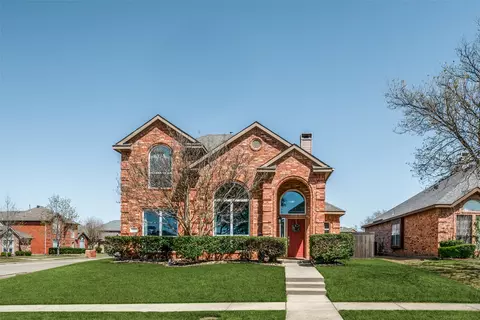1116 Creekbluff Dr, Carrollton, TX 75010