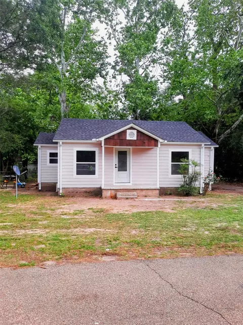 914 N Walnut St, Winnsboro, TX 75494