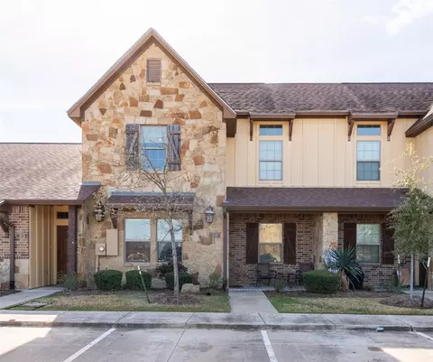 215 Capps Dr, College Station, TX 77845