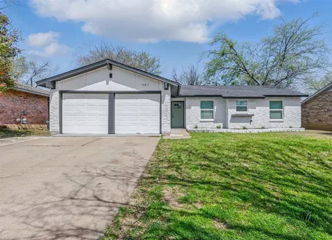 1107 Georgetown St, Arlington, TX 76015