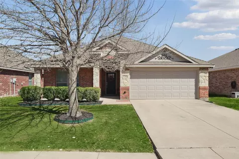 130 Horseshoe Bnd, Waxahachie, TX 75165