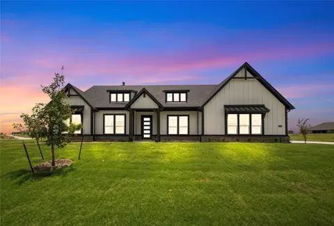 2505 Pyrite St, Krum, TX 76249