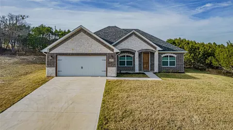 2300 Steepleridge Cir, Granbury, TX 76048
