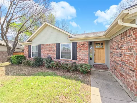 7704 John Autry Rd, North Richland Hills, TX 76182
