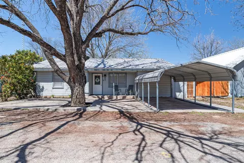 108 E Ln, Meridian, TX 76665