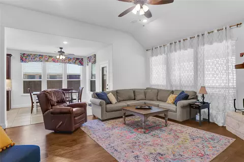 717 Copperleaf Dr, Midlothian, TX 76065 photo 12