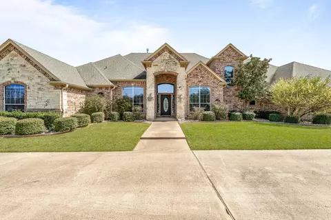 129 Ranchway Dr, Burleson, TX 76028