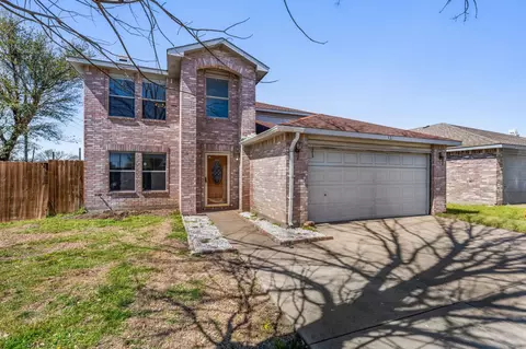 321 Stoneridge Dr, Mesquite, TX 75149