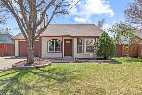 4616 Baytree Dr, Fort Worth, TX 76137