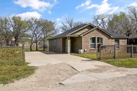 4731 Morris St, Dallas, TX 75212