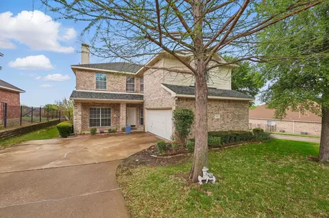 1717 Lake Bluff Dr, Garland, TX 75043