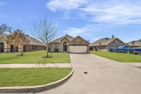 817 Allie Renea Ln, Seagoville, TX 75159