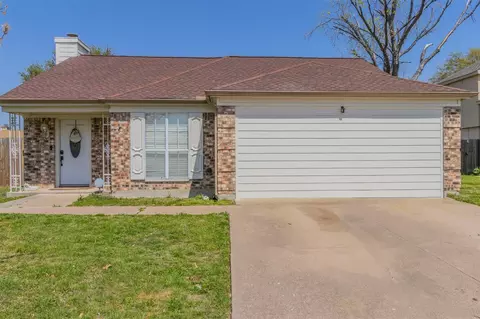 3705 Farm Field Ln, Fort Worth, TX 76137