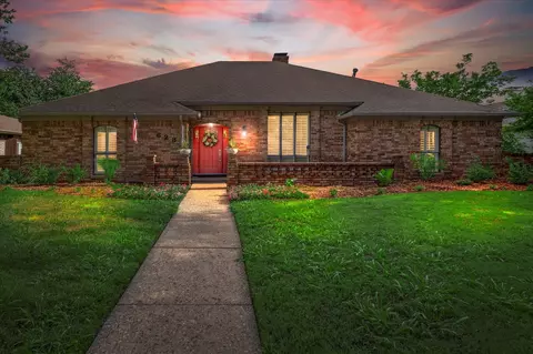 623 Harvest Glen Dr, Richardson, TX 75081