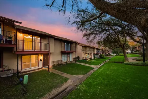 5620 Marina Dr, Garland, TX 75043