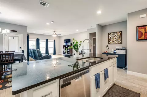 Kitchen - 348 E Pecan St, Hurst, TX 76053 photo 4 of 4