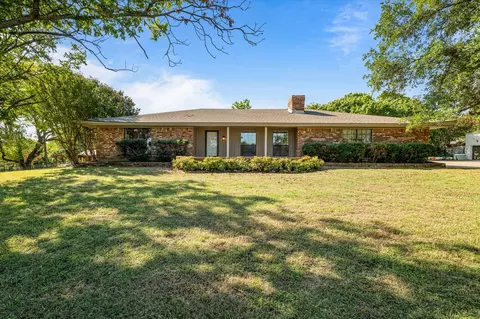 10625 Kiowa Trl W, Fort Worth, TX 76108
