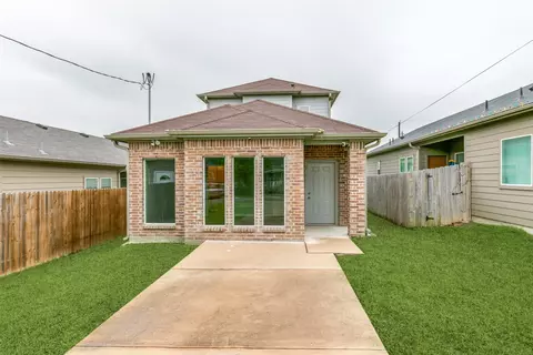 2726 Camel Ct, Dallas, TX 75241