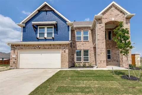 715 Parkside Dr, Justin, TX 76247