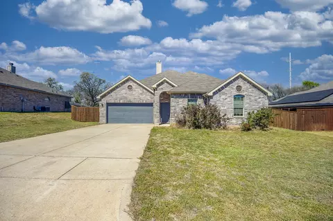 3704 Park Ave, Forest Hill, TX 76140