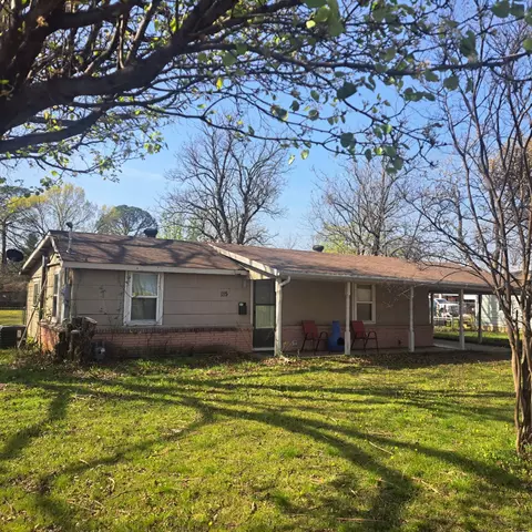 115 Ross Ave, Euless, TX 76040