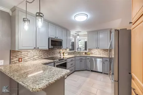 624 Pleasant Ln, Clyde, TX 79510