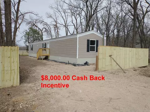 130 Meadowlark Ln, Mabank, TX 75156