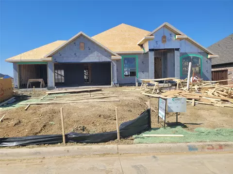 733 Carriage Hill Rd, Midlothian, TX 76065