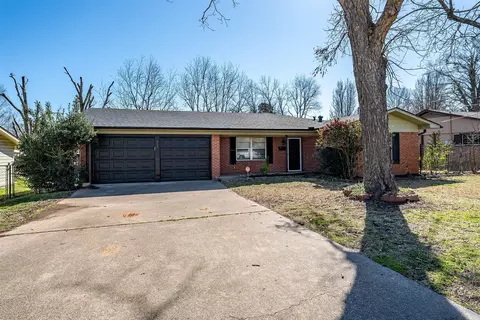 912 Moorehill, Tyler, TX 75701