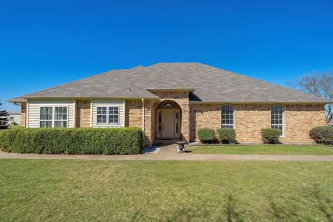 Exterior - 2075 Huling Rd, Sanger, TX 76266 photo 4 of 11