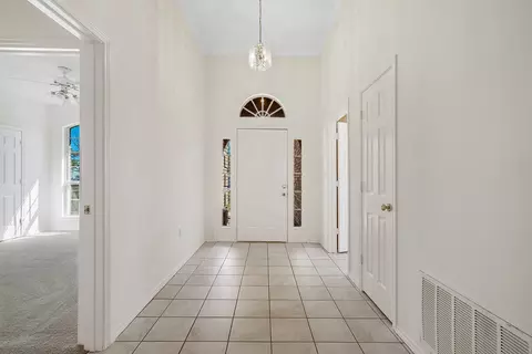 Entry Way - 2075 Huling Rd, Sanger, TX 76266 photo 1 of 2